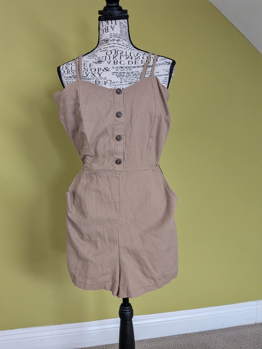 Ci Sono Tan Button-Front Sleeveless Romper